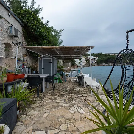 Apartment By The Sea Savar, Dugi Otok - 23087 *